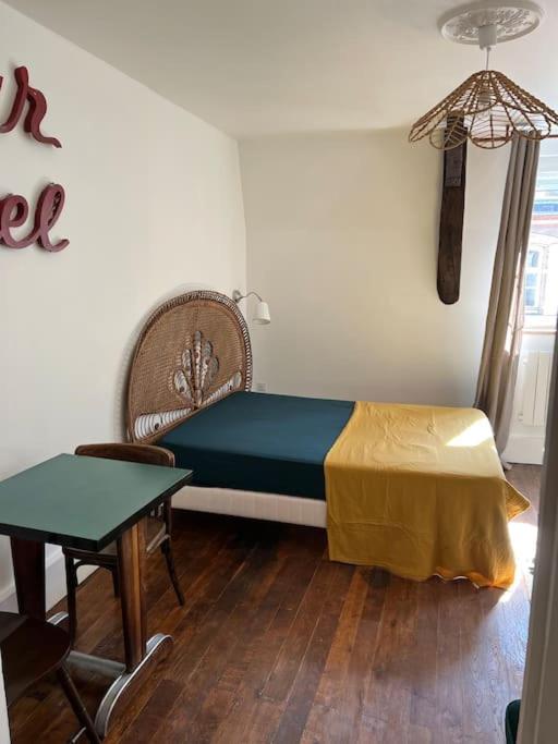 Moulins Centre : Appartement N*6 Luaran gambar